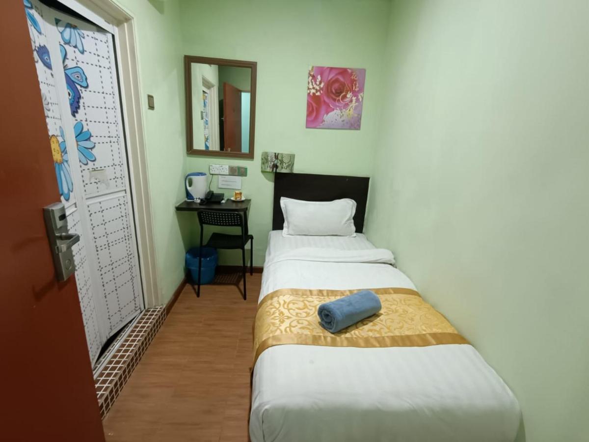 Hotel Zamburger Nur Ramadhan - Previously G Home Hotel Kota Bharu Ngoại thất bức ảnh