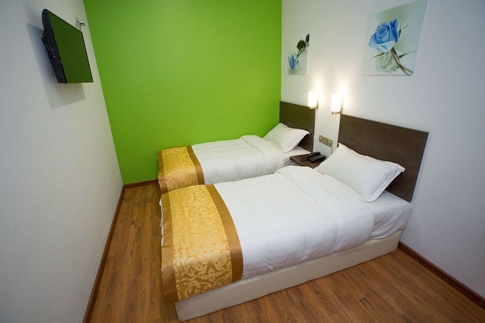 Hotel Zamburger Nur Ramadhan - Previously G Home Hotel Kota Bharu Ngoại thất bức ảnh